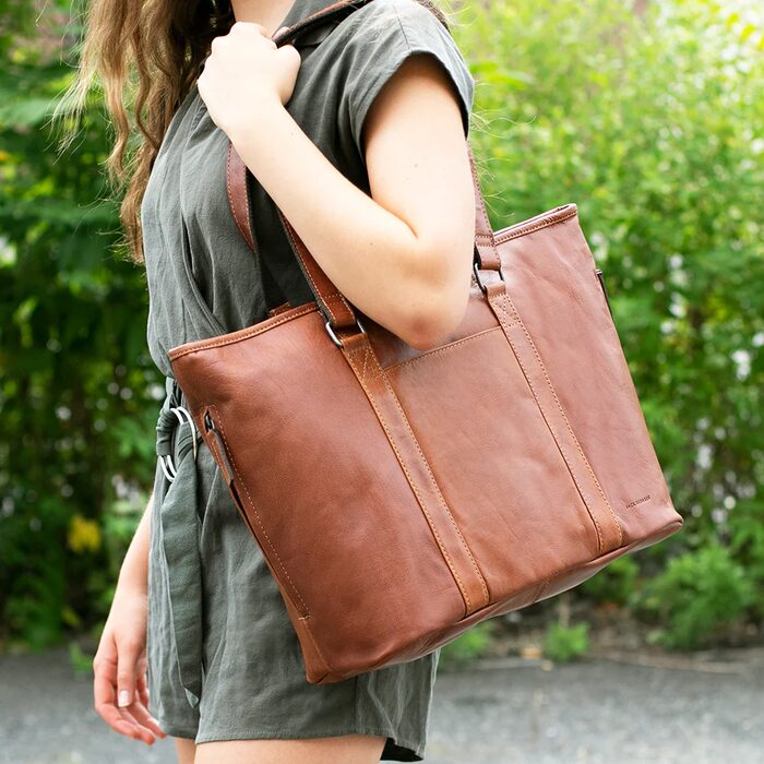 Voyager Leather Shopper Tote