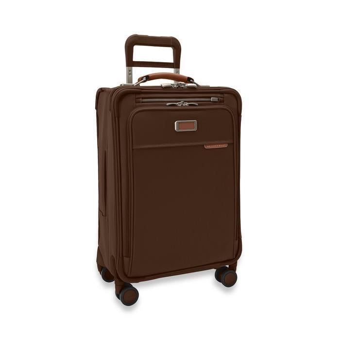 Baseline Essential 22" Carry-on Spinner